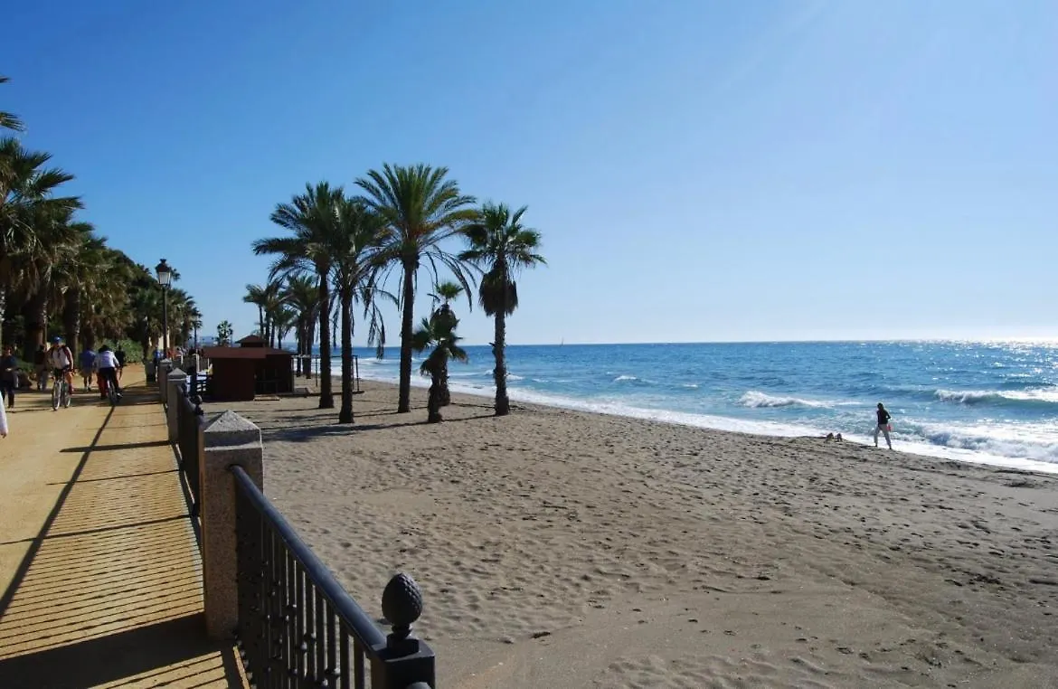Homeaway - Cozy, Central & 1Min From Beach Marbella