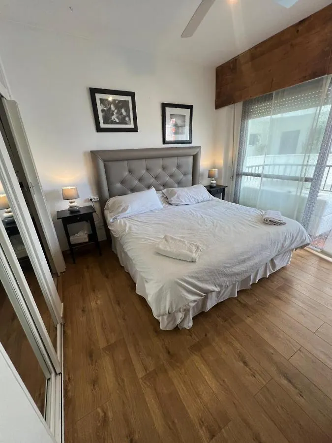Homeaway - Cozy, Central & 1Min From Beach Μαρμπέλλα Διαμέρισμα